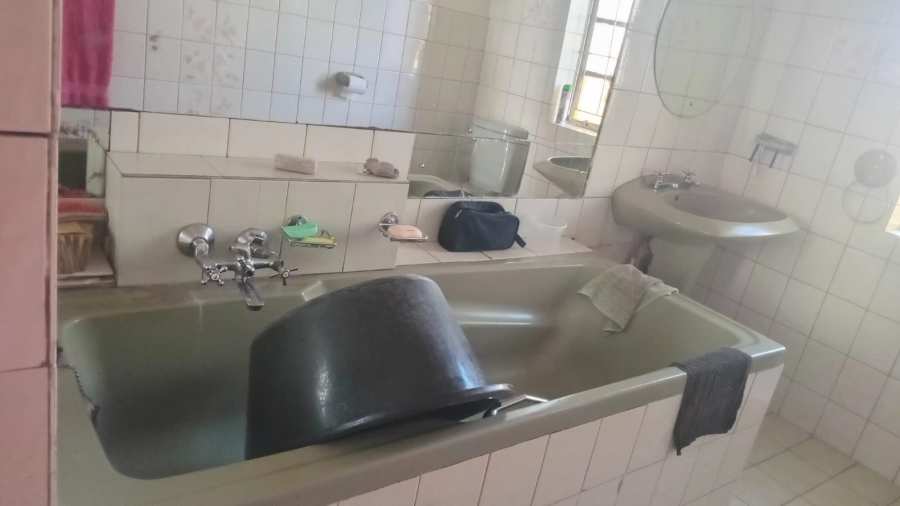 3 Bedroom Property for Sale in Lilyvale Gauteng