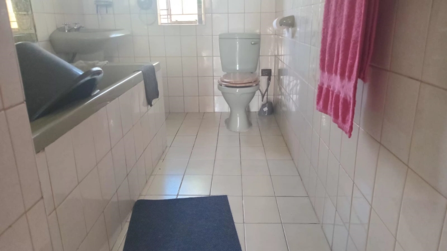 3 Bedroom Property for Sale in Lilyvale Gauteng