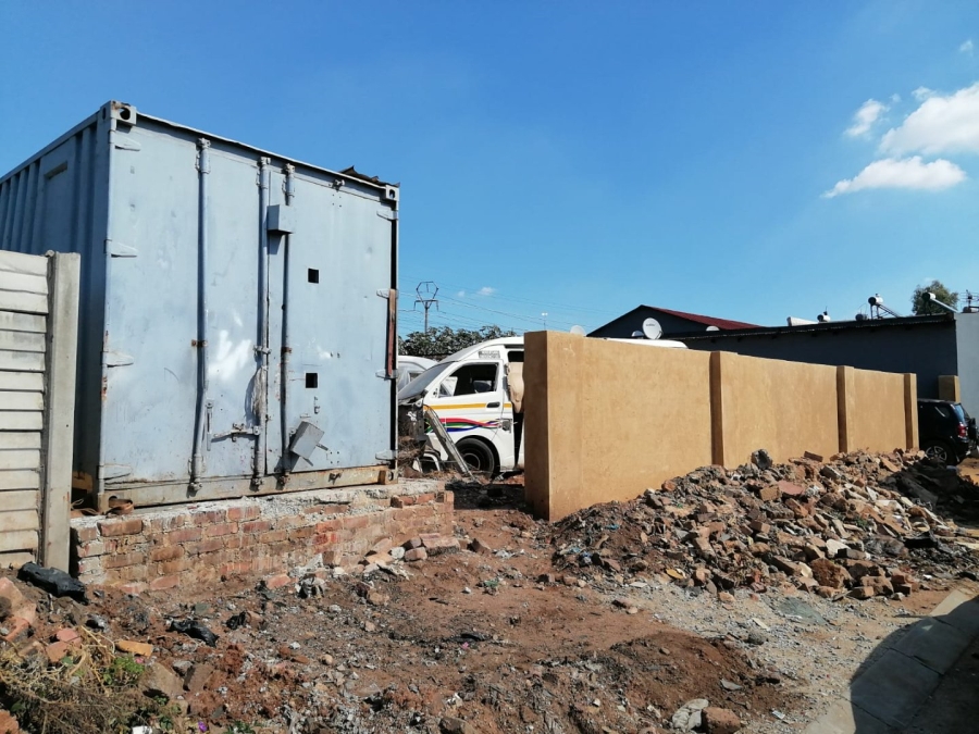 To Let Commercial Property for Rent in Mqantsa Gauteng