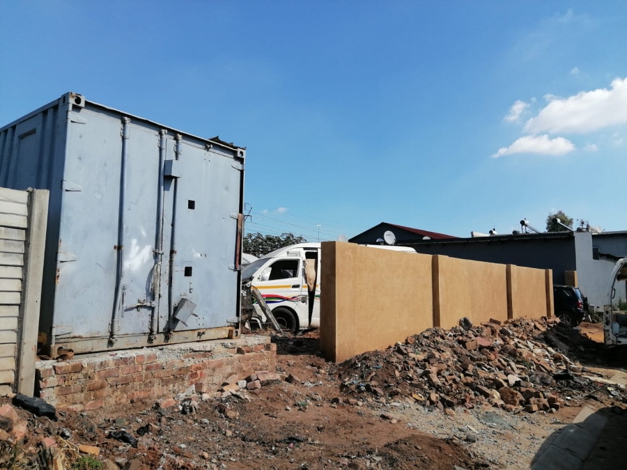To Let Commercial Property for Rent in Mqantsa Gauteng