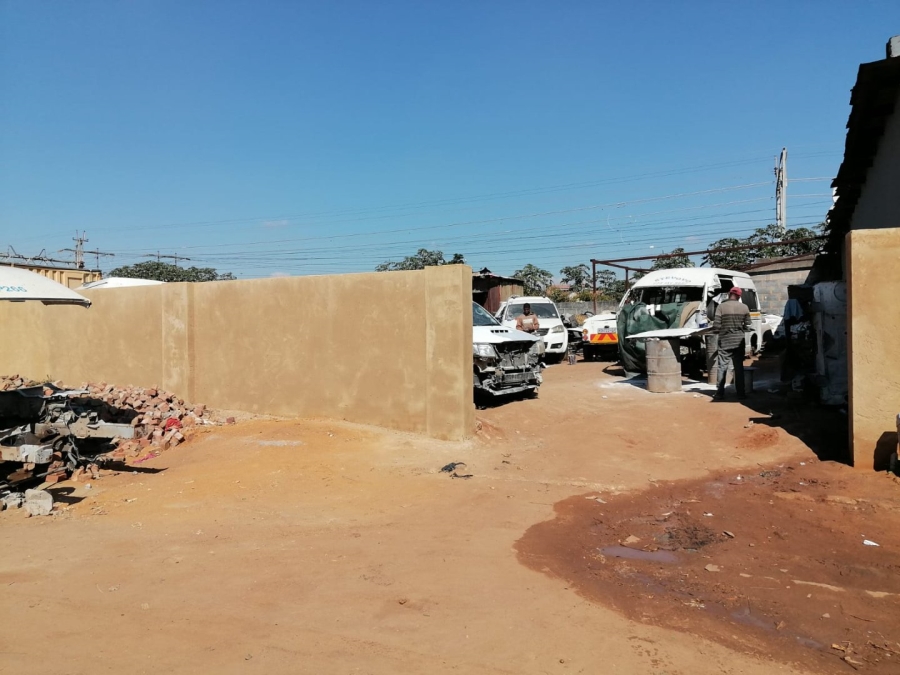 To Let Commercial Property for Rent in Mqantsa Gauteng