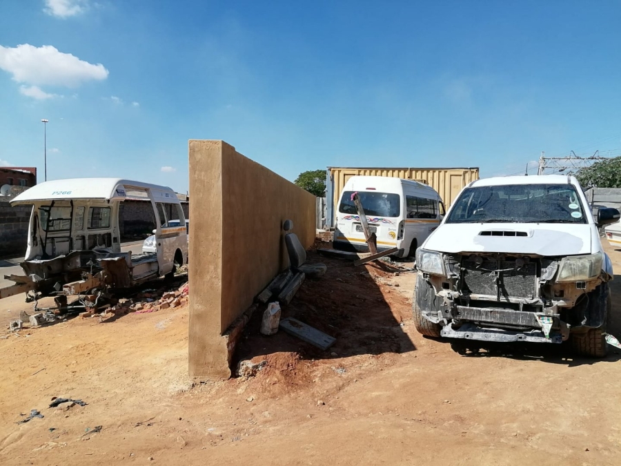 To Let Commercial Property for Rent in Mqantsa Gauteng