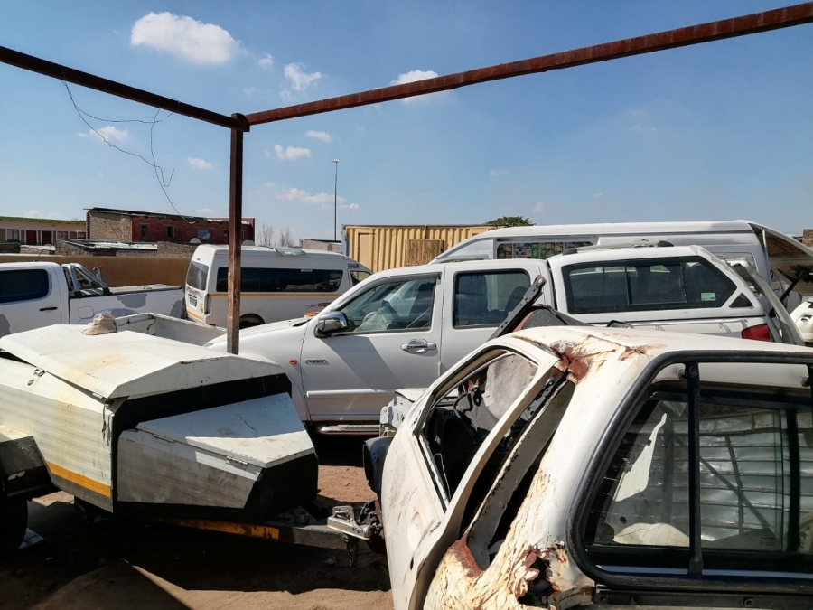 To Let Commercial Property for Rent in Mqantsa Gauteng