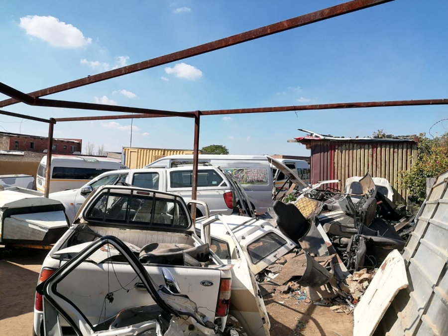 To Let Commercial Property for Rent in Mqantsa Gauteng