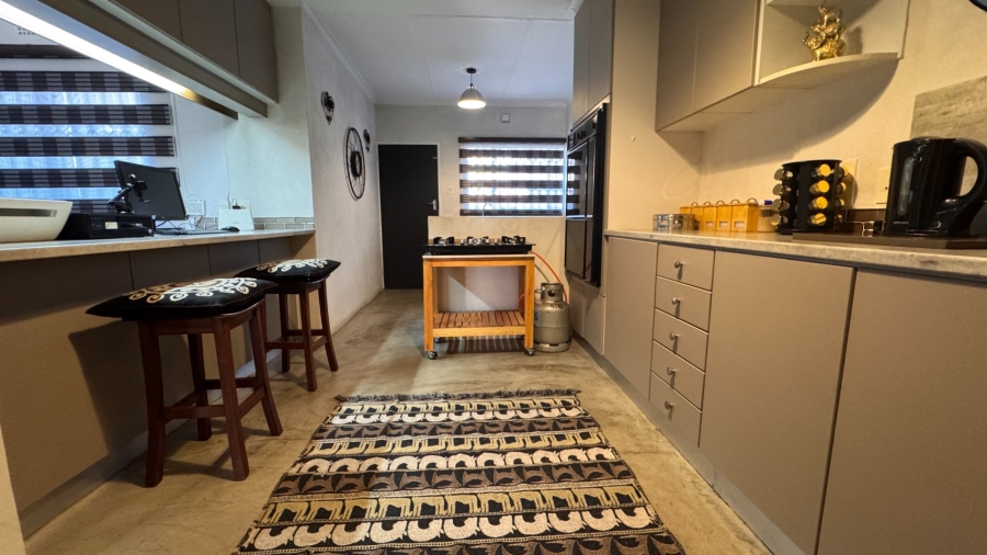 3 Bedroom Property for Sale in Three Rivers Proper Gauteng