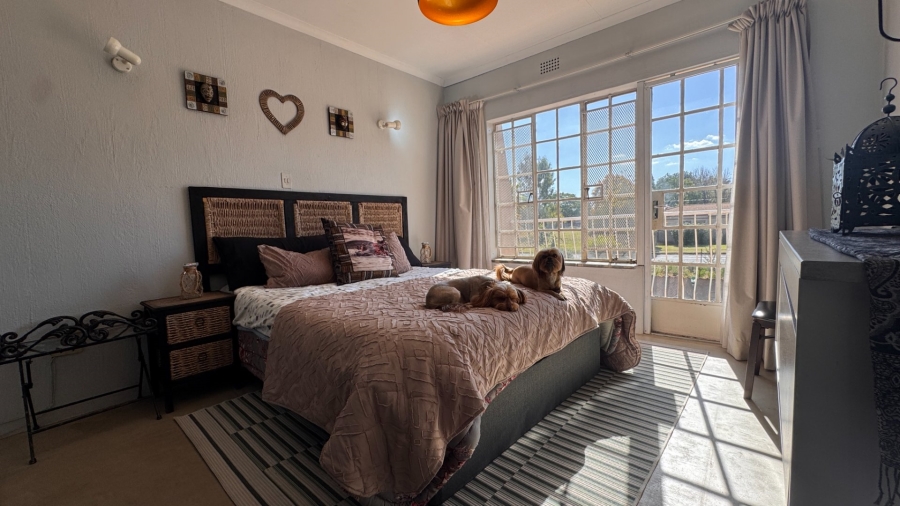 3 Bedroom Property for Sale in Three Rivers Proper Gauteng