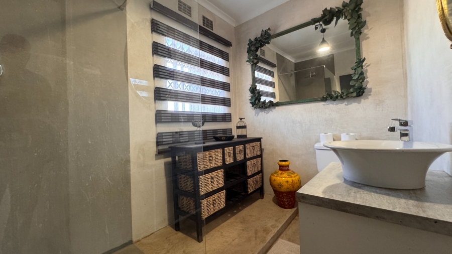 3 Bedroom Property for Sale in Three Rivers Proper Gauteng