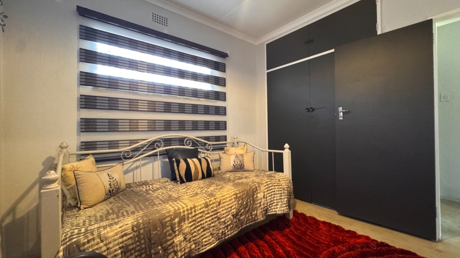 3 Bedroom Property for Sale in Three Rivers Proper Gauteng