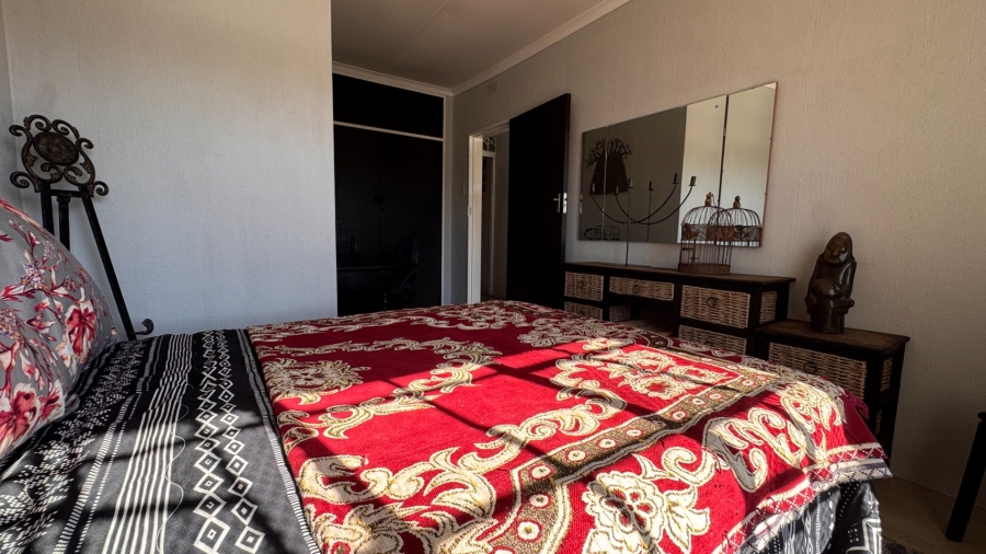 3 Bedroom Property for Sale in Three Rivers Proper Gauteng