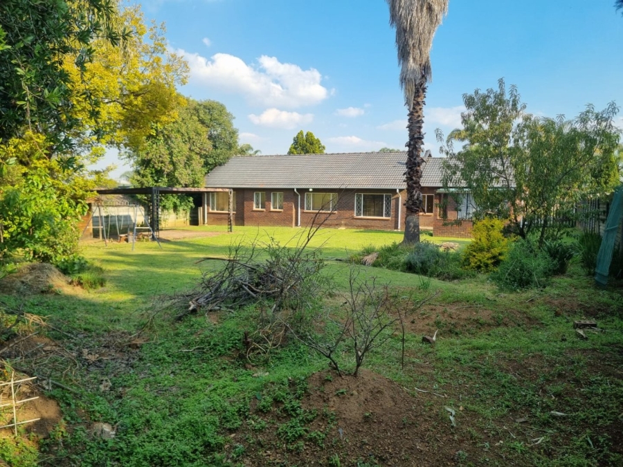 4 Bedroom Property for Sale in Van Riebeeck Park Gauteng