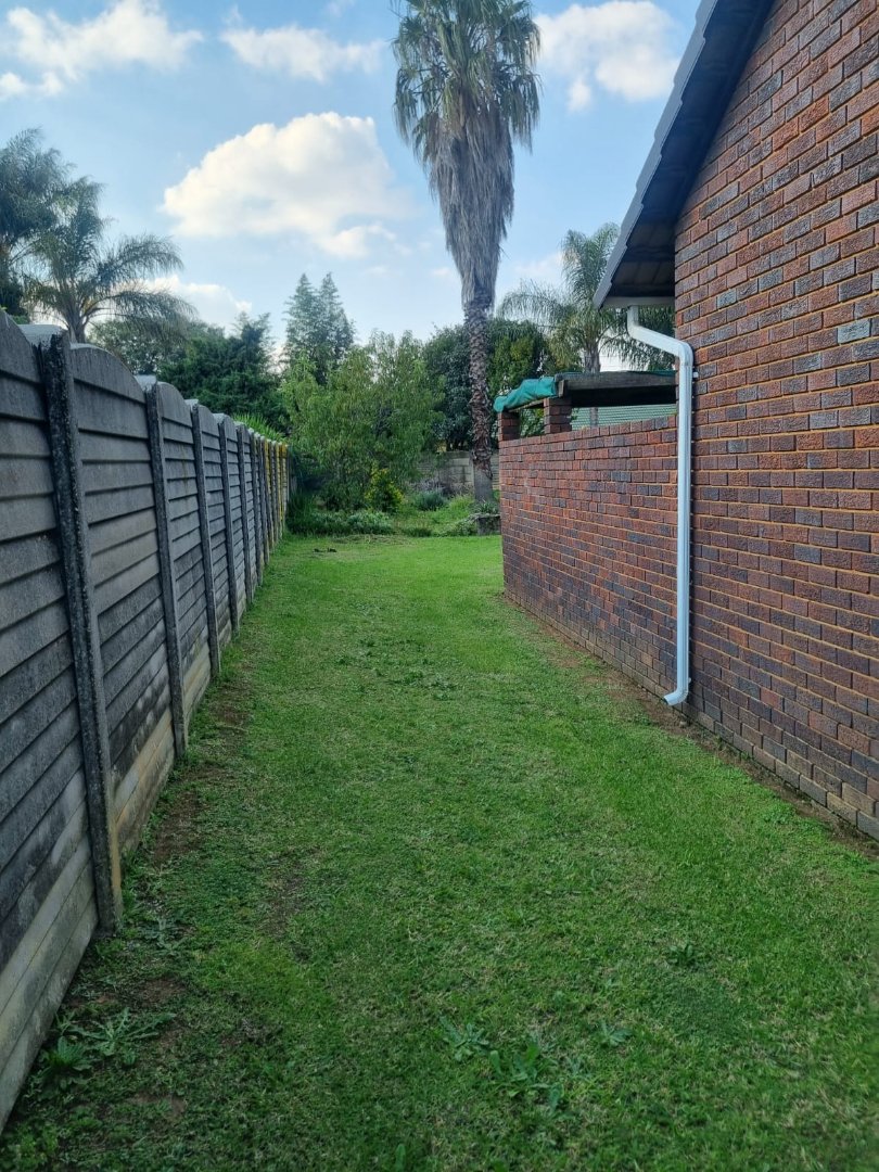 4 Bedroom Property for Sale in Van Riebeeck Park Gauteng