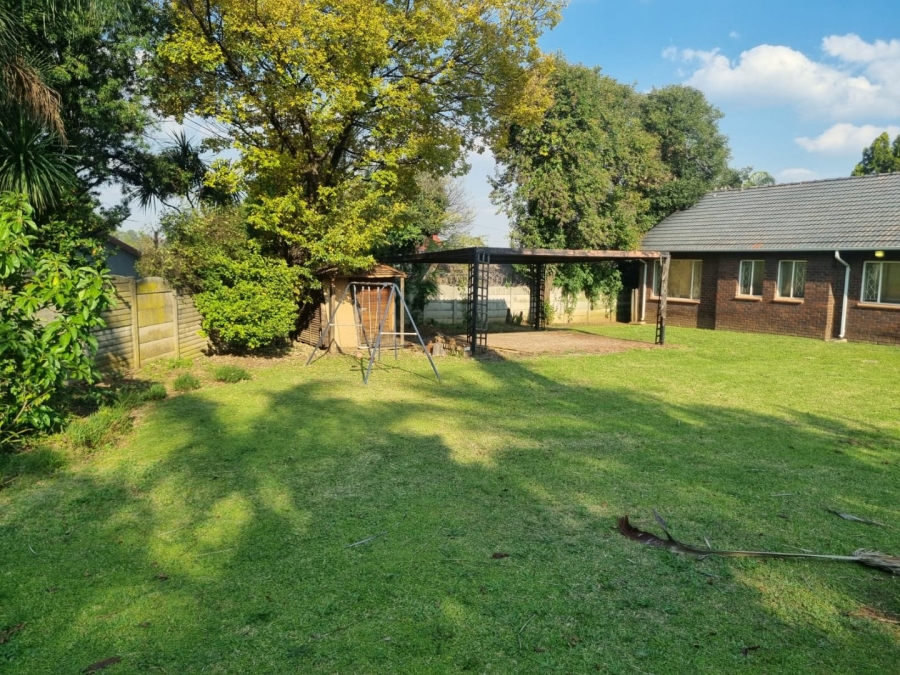 4 Bedroom Property for Sale in Van Riebeeck Park Gauteng