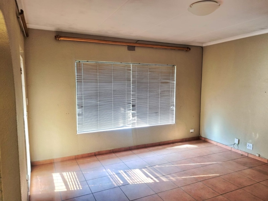 4 Bedroom Property for Sale in Van Riebeeck Park Gauteng