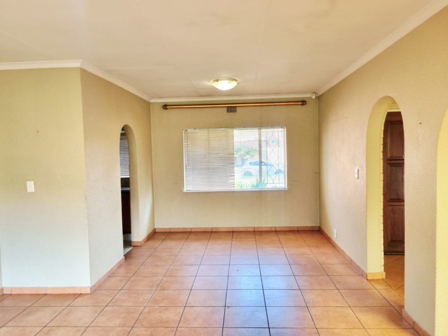4 Bedroom Property for Sale in Van Riebeeck Park Gauteng