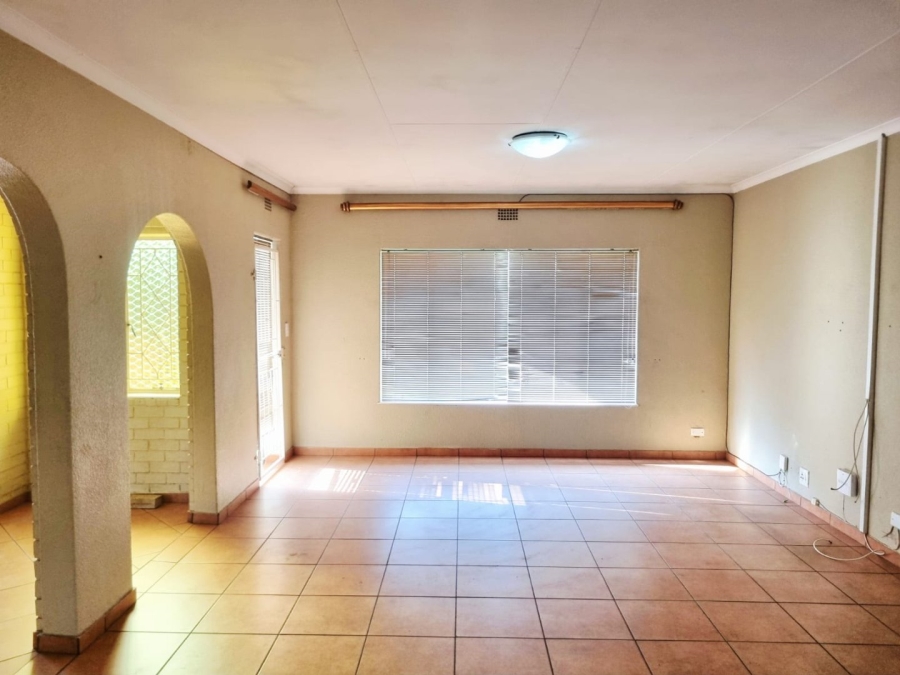 4 Bedroom Property for Sale in Van Riebeeck Park Gauteng
