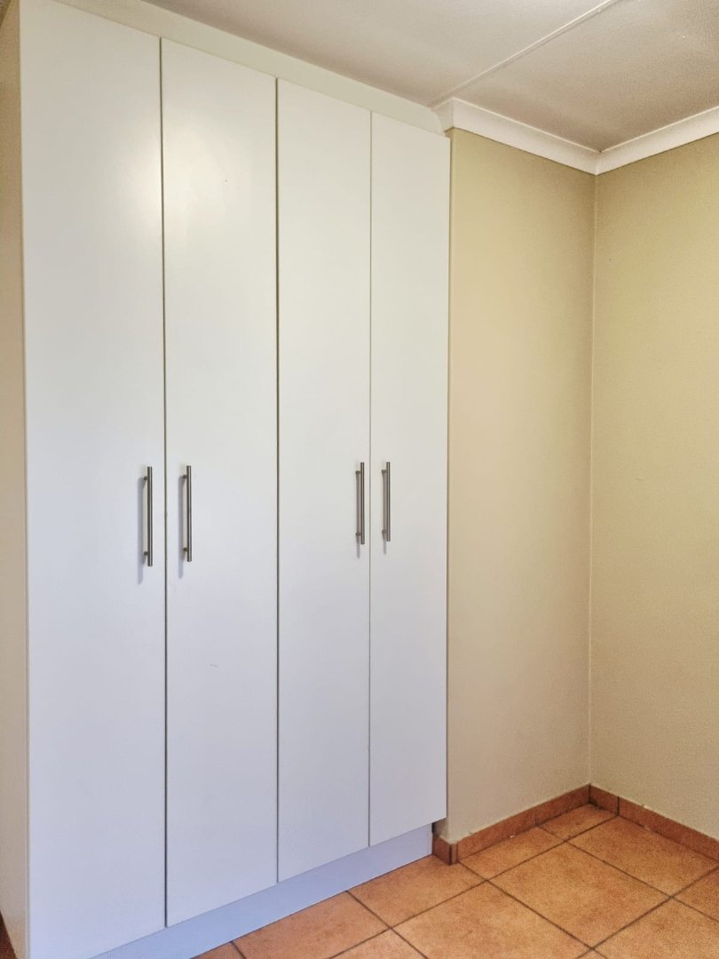 4 Bedroom Property for Sale in Van Riebeeck Park Gauteng