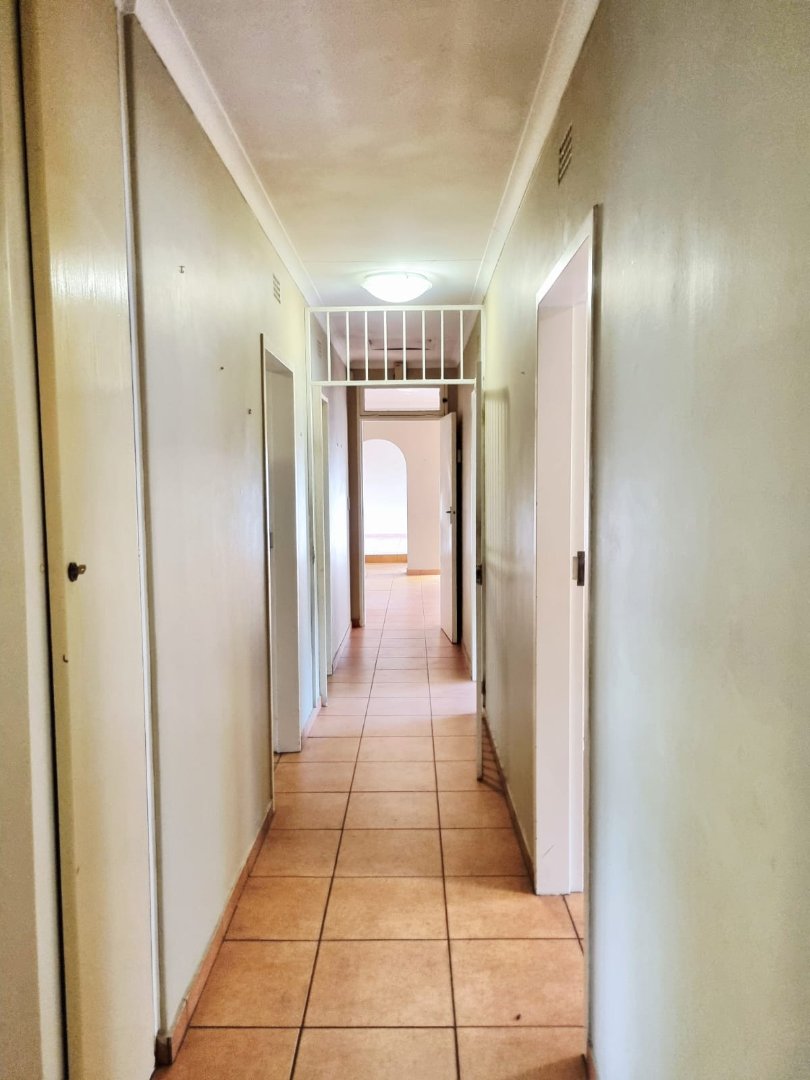 4 Bedroom Property for Sale in Van Riebeeck Park Gauteng
