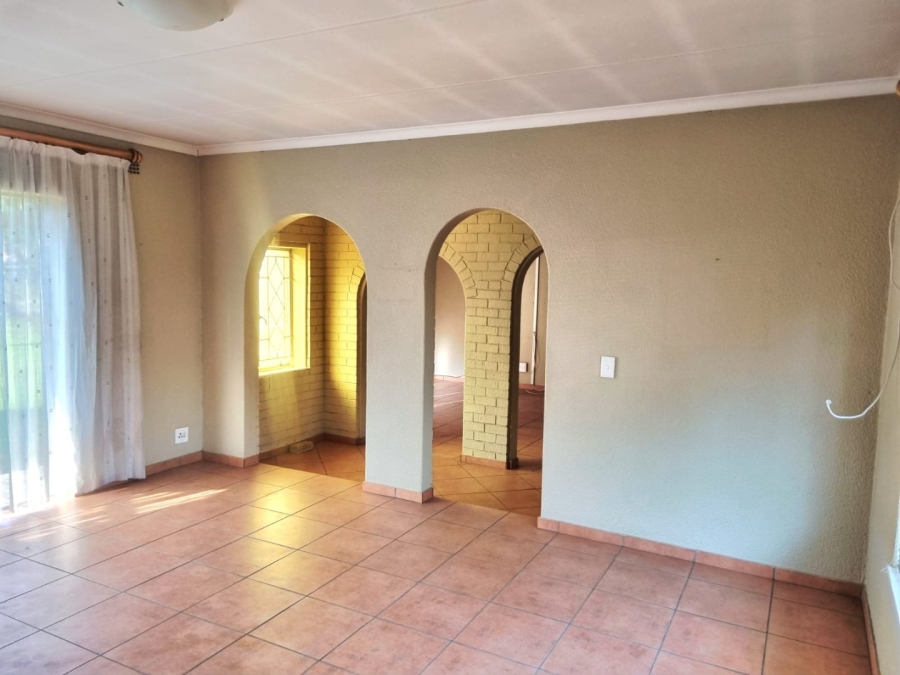 4 Bedroom Property for Sale in Van Riebeeck Park Gauteng