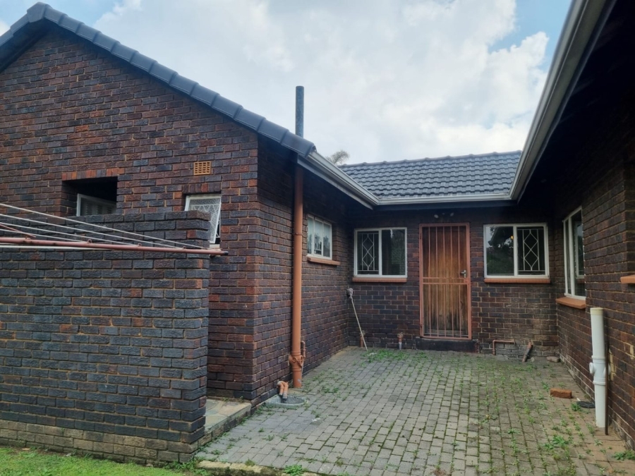 4 Bedroom Property for Sale in Van Riebeeck Park Gauteng