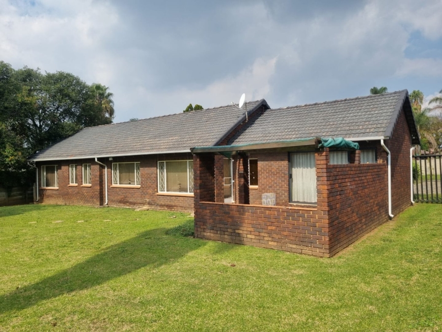 4 Bedroom Property for Sale in Van Riebeeck Park Gauteng
