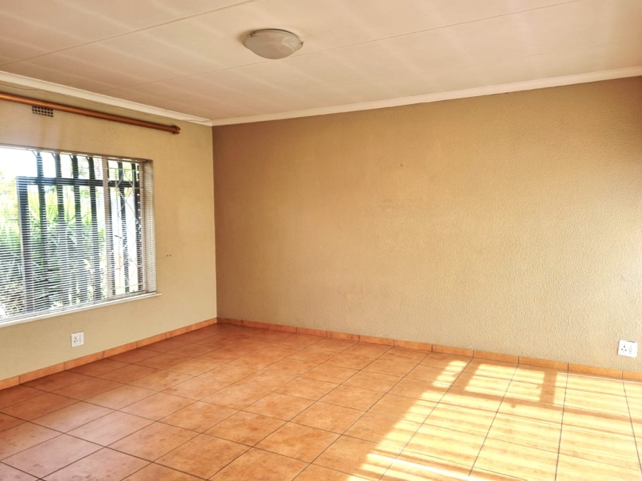 4 Bedroom Property for Sale in Van Riebeeck Park Gauteng