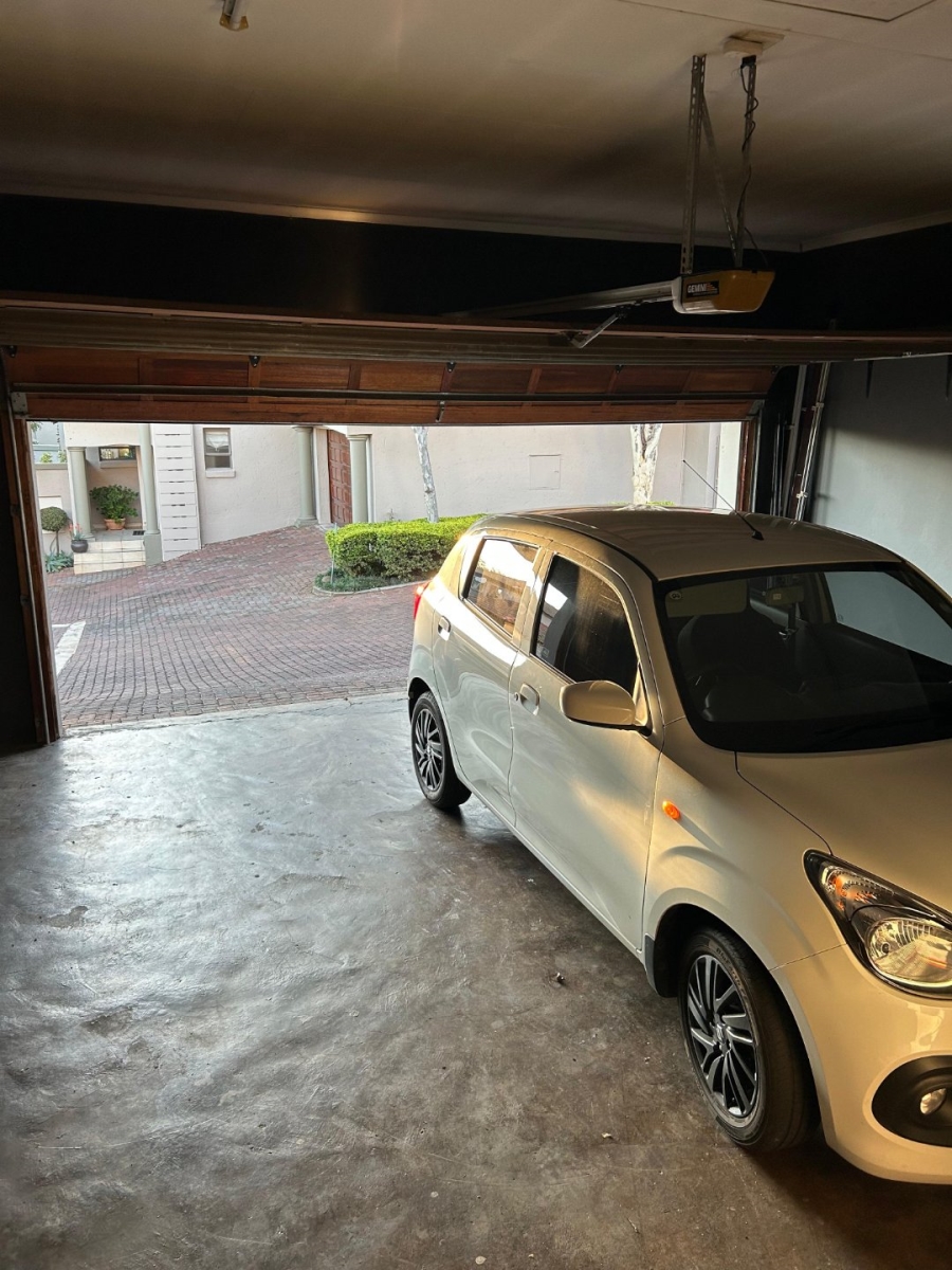 4 Bedroom Property for Sale in Faerie Glen Gauteng