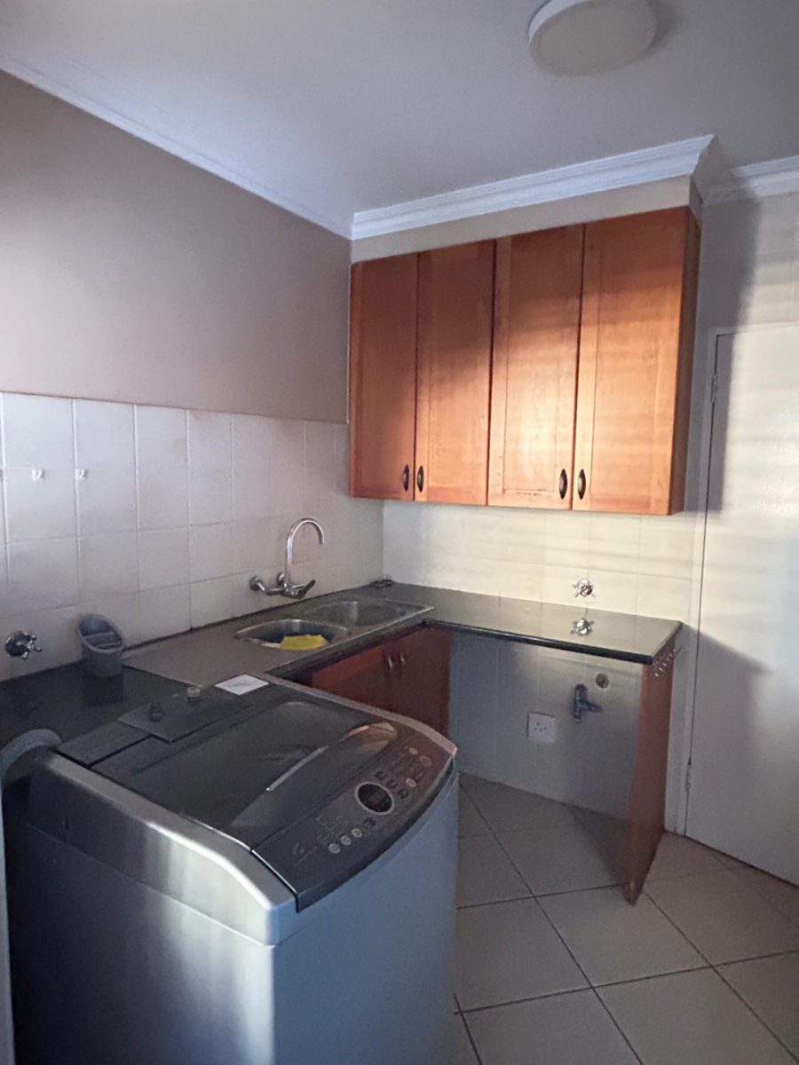4 Bedroom Property for Sale in Faerie Glen Gauteng