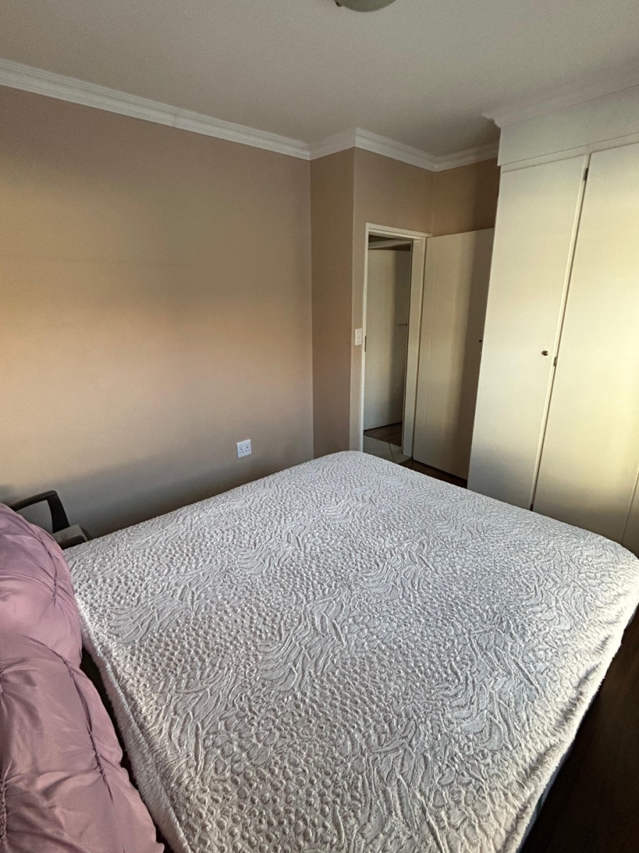 4 Bedroom Property for Sale in Faerie Glen Gauteng