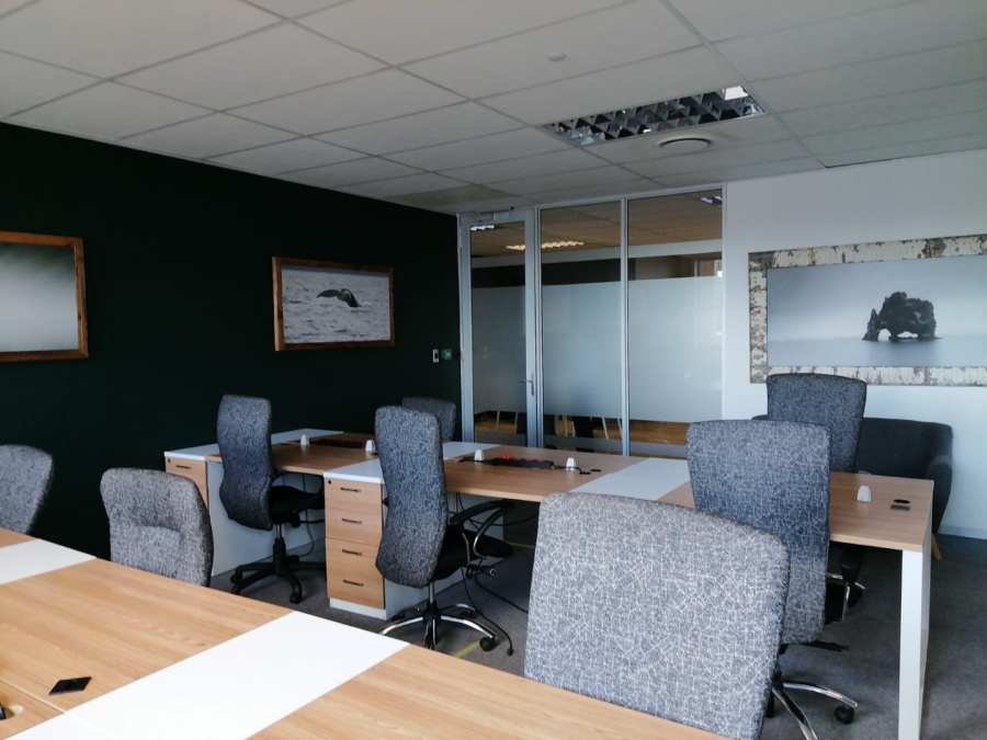 To Let Commercial Property for Rent in Die Hoewes Gauteng