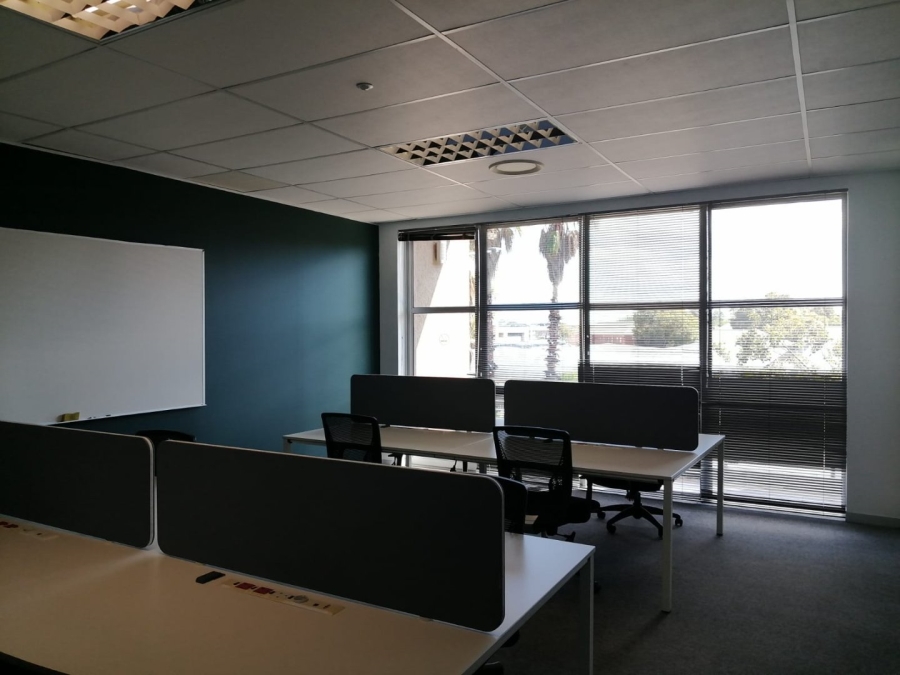 To Let Commercial Property for Rent in Die Hoewes Gauteng