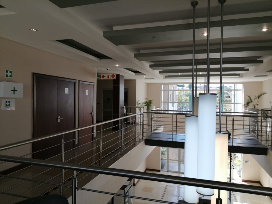 To Let Commercial Property for Rent in Die Hoewes Gauteng