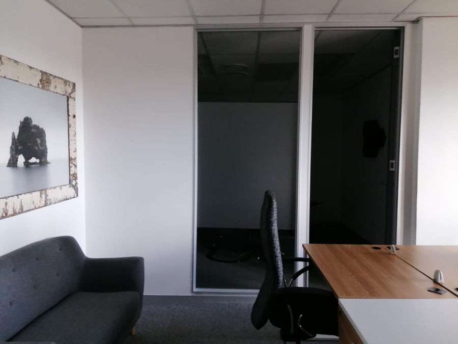 To Let Commercial Property for Rent in Die Hoewes Gauteng