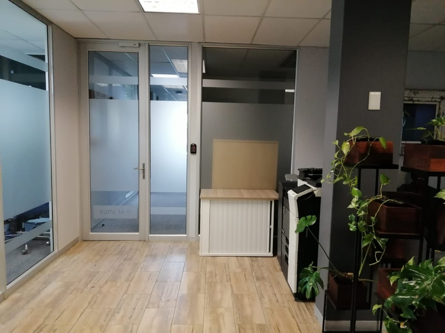 To Let Commercial Property for Rent in Die Hoewes Gauteng
