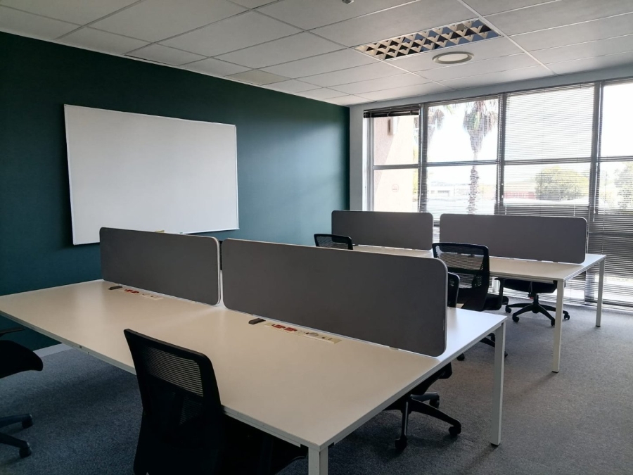 To Let Commercial Property for Rent in Die Hoewes Gauteng