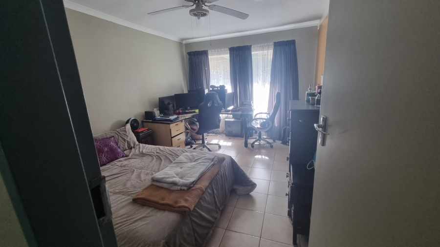 3 Bedroom Property for Sale in Suiderberg Gauteng