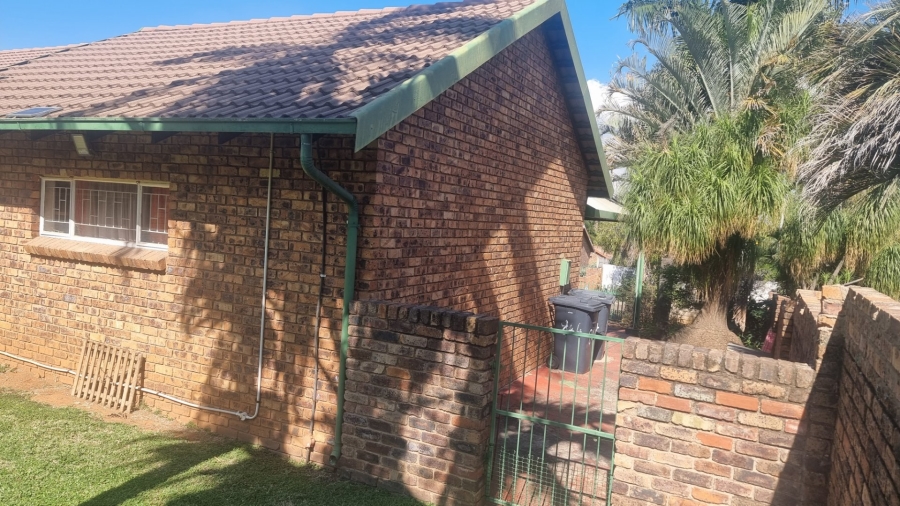 3 Bedroom Property for Sale in Suiderberg Gauteng