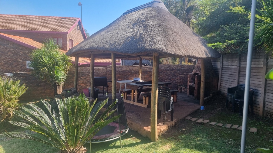 3 Bedroom Property for Sale in Suiderberg Gauteng