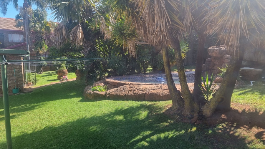 3 Bedroom Property for Sale in Suiderberg Gauteng
