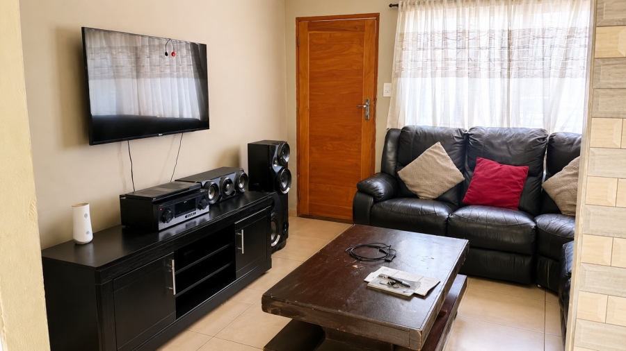 2 Bedroom Property for Sale in Soshanguve WW Gauteng