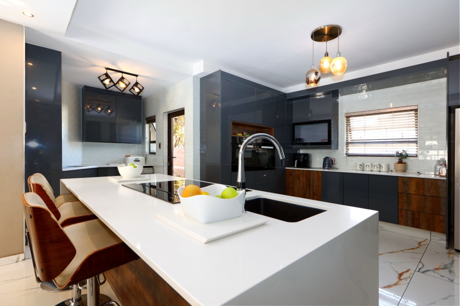 4 Bedroom Property for Sale in Kyalami Hills Gauteng