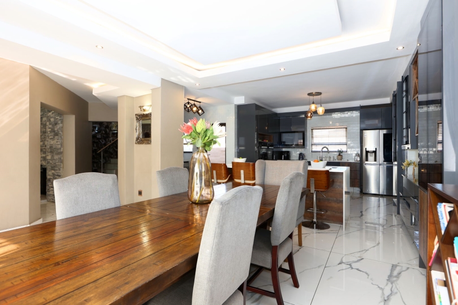 4 Bedroom Property for Sale in Kyalami Hills Gauteng