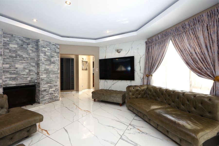 4 Bedroom Property for Sale in Kyalami Hills Gauteng