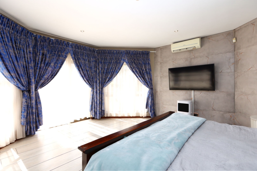 4 Bedroom Property for Sale in Kyalami Hills Gauteng