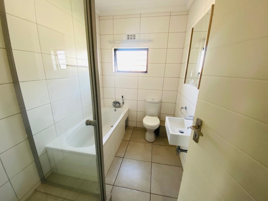  Bedroom Property for Sale in Nietgedacht Gauteng