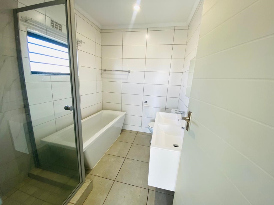  Bedroom Property for Sale in Nietgedacht Gauteng