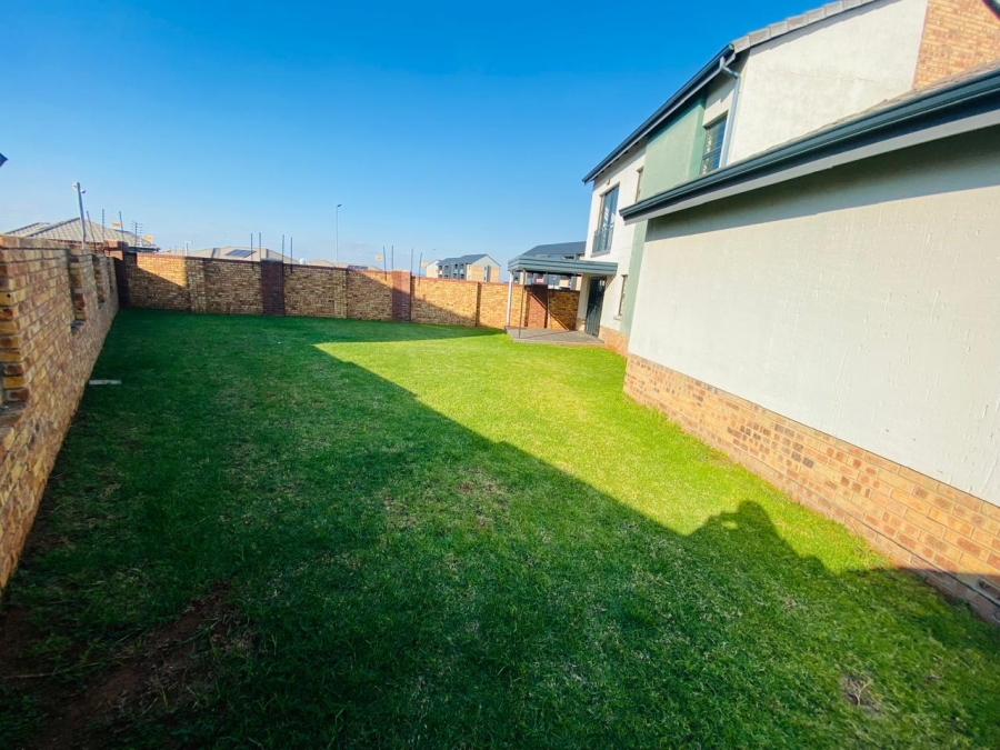  Bedroom Property for Sale in Nietgedacht Gauteng