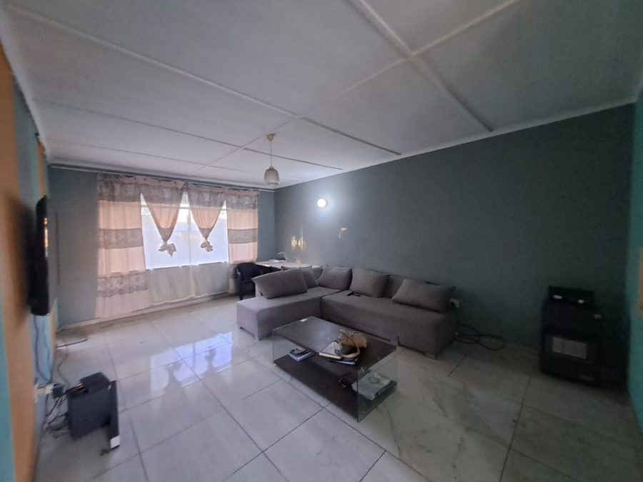2 Bedroom Property for Sale in Vanderbijlpark CW 3 Gauteng