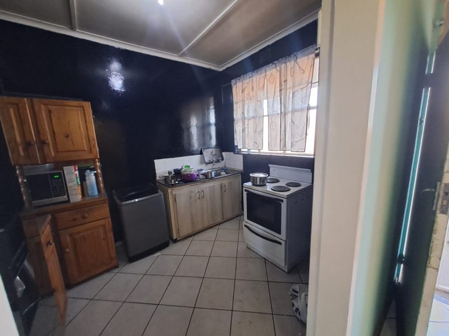 2 Bedroom Property for Sale in Vanderbijlpark CW 3 Gauteng