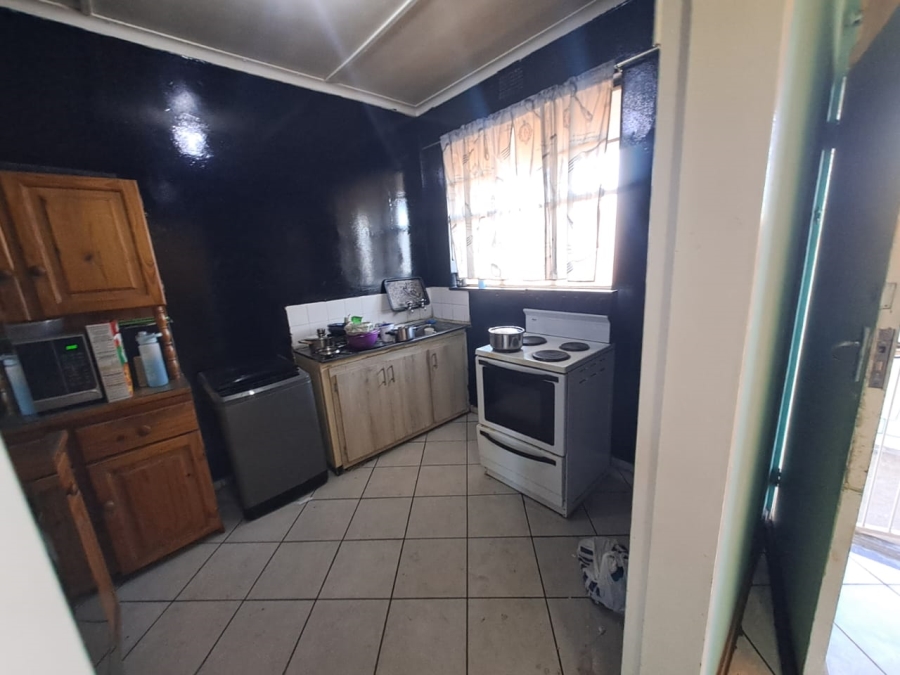 2 Bedroom Property for Sale in Vanderbijlpark CW 3 Gauteng