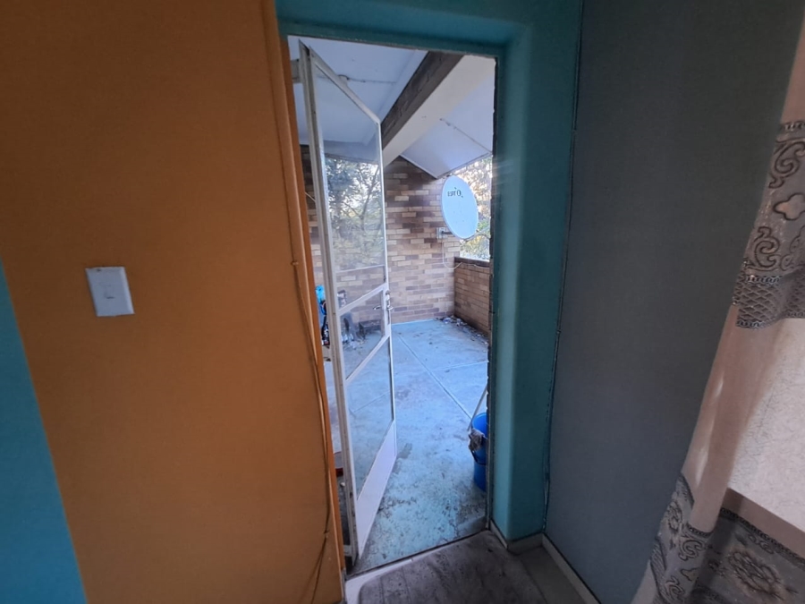 2 Bedroom Property for Sale in Vanderbijlpark CW 3 Gauteng
